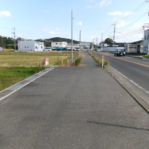 前面歩道部分　幅員約4.5ｍ(外観)