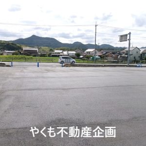 地内から国道側を撮影(外観)
