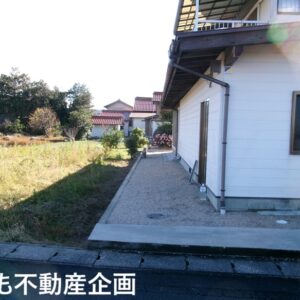 東側隣地との関係(外観)