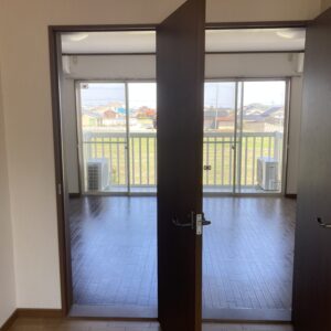 DKから洋室2室方向(内装) DKから洋室2室方向(内装)